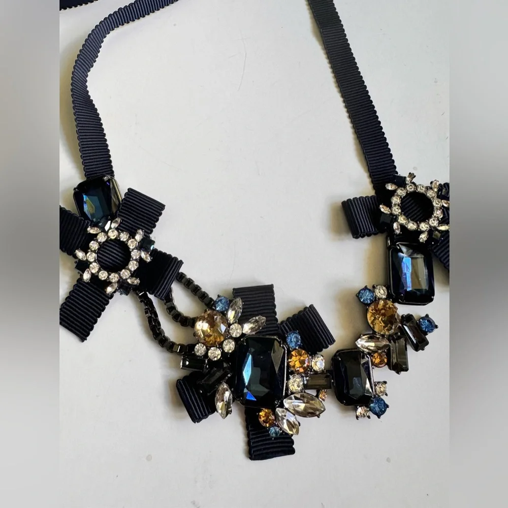 Banana Republic navy Ribbon statement necklace - Picture 2 of 6